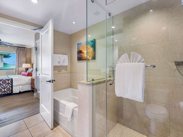 Luxurious Two-Bedroom Ocean View Suite in Kaanapali