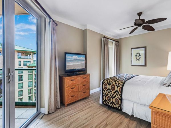Luxurious Two-Bedroom Ocean View Suite in Kaanapali