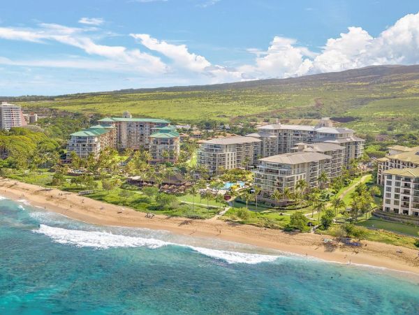 Luxurious Two-Bedroom Ocean View Suite in Kaanapali
