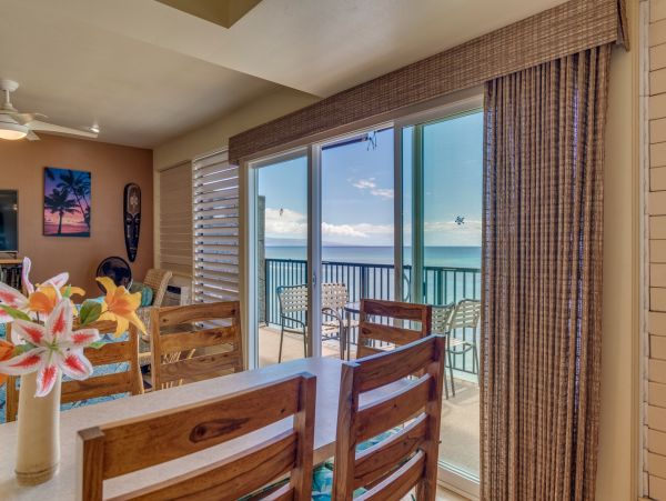 Luxurious Two-Bedroom Ocean View Suite in Kaanapali