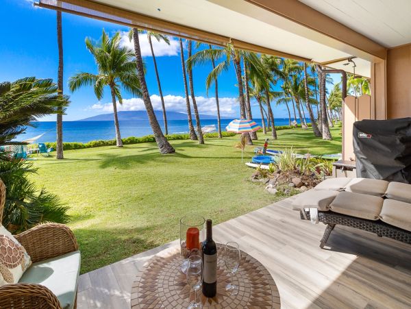 Oceanfront Lahaina Luxury Vacation Rental Sleeps 8 Guests