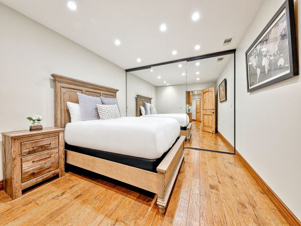 Luxury La Jolla 5 Bedroom Villa with Ocean Views Sleeps 12