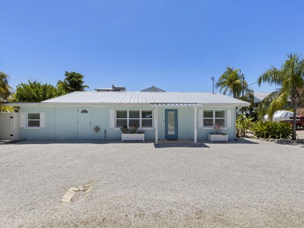Bradenton Beach Vacation Pool Home With Bay Views Sleeps 10