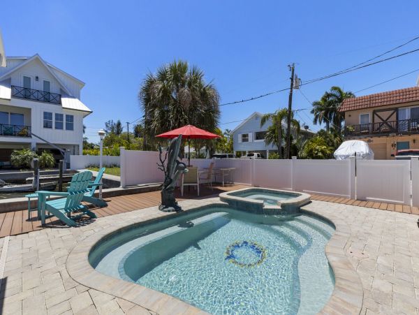 Bradenton Beach Vacation Pool Home With Bay Views Sleeps 10