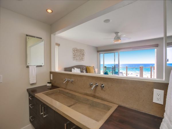 Mission Beach Vacation Duplex Direct Ocean Access