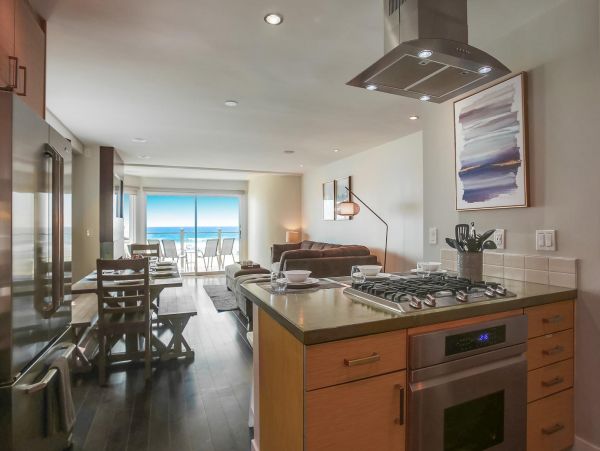 Mission Beach Vacation Duplex Direct Ocean Access