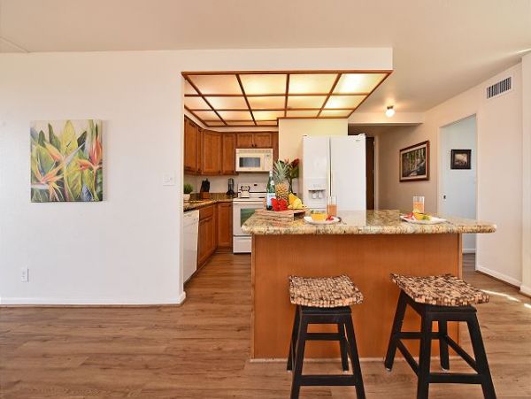 Ocean View Two Bedroom Rental Beach Condo in Kahana