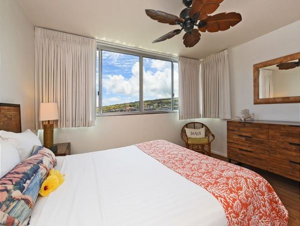 Ocean View Two Bedroom Rental Beach Condo in Kahana