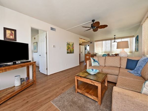 Ocean View Two Bedroom Rental Beach Condo in Kahana