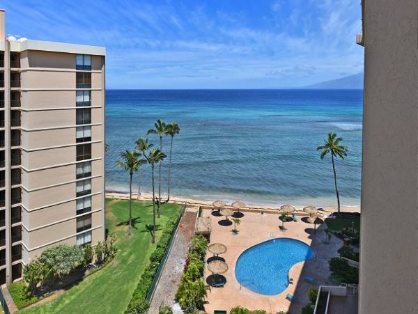 Ocean View Two Bedroom Rental Beach Condo in Kahana