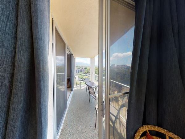 Great Value Lahaina Vacation Beach Condo Sleeps 6 Guests