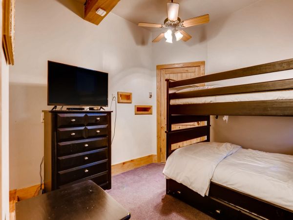 Breckenridge Vacation Home Plus Loft Sleeps 21 Guests