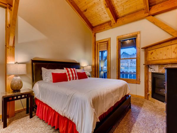 Breckenridge Vacation Home Plus Loft Sleeps 21 Guests