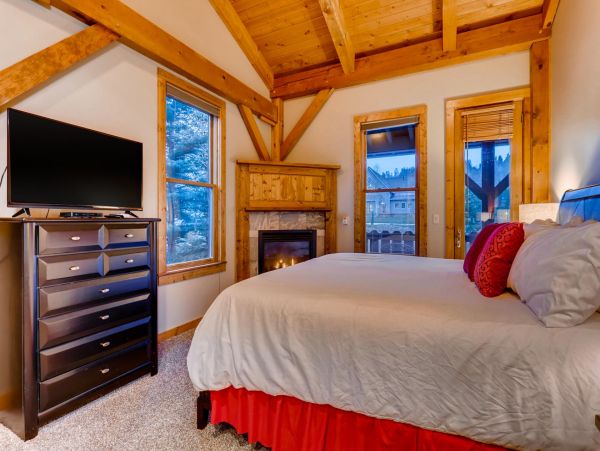 Breckenridge Vacation Home Plus Loft Sleeps 21 Guests