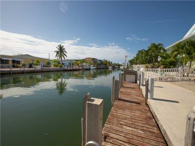 Key Colony Beach Vacation Duplex Sleeps 7 Guests