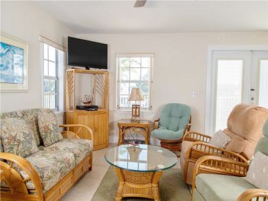 Key Colony Vacation Home Sleeps 6 Guests Short Walk to Beach