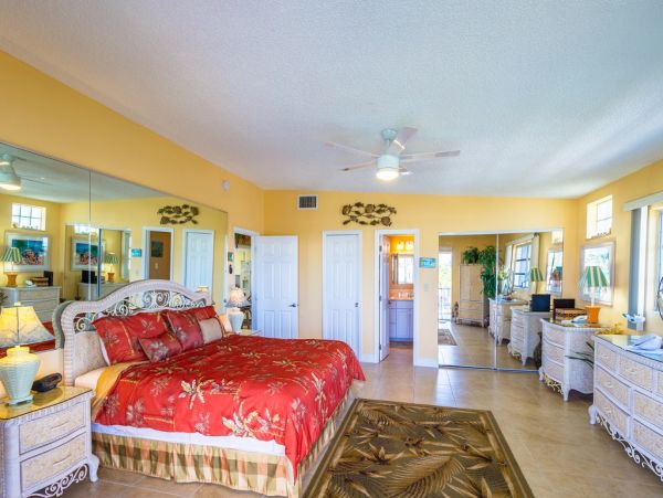 Three Bedroom Vacation Duplex in Key Colony Beach