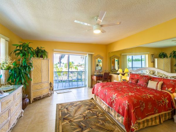 Three Bedroom Vacation Duplex in Key Colony Beach