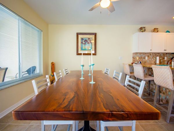 Canal Front 3 Bedroom Home Sleeps 8 Guests Key Colony Beach