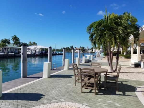 Canal Front 3 Bedroom Home Sleeps 8 Guests Key Colony Beach