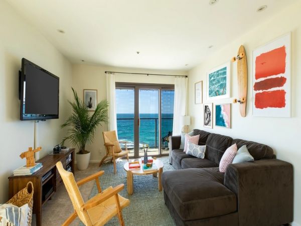 Luxury La Jolla Vacation Condo Sleeps 6 Guests Walk to Beach - additional view, photo 4