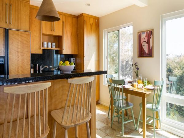 Luxury La Jolla Vacation Condo Sleeps 6 Guests Walk to Beach
