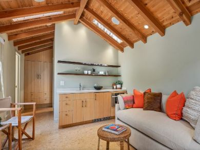 Montecito Vacation Home Plus Guest House Close to Beach