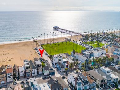 Newport Beach 7 Bedroom Oceanfront Vacation Home