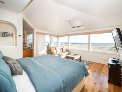 Newport Beach 7 Bedroom Oceanfront Vacation Home