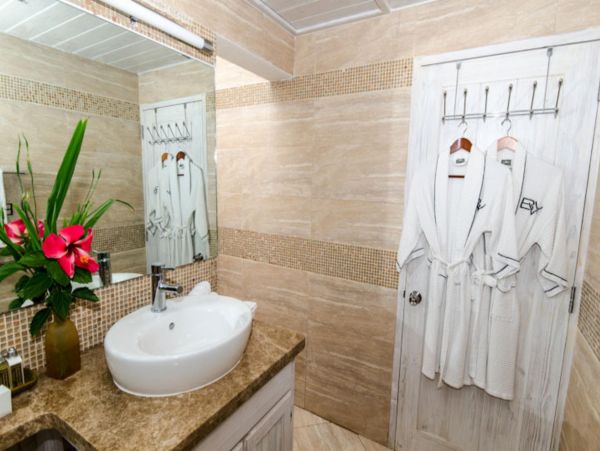 Barbados Home 947673
