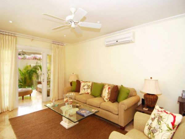 Barbados Condo 947741