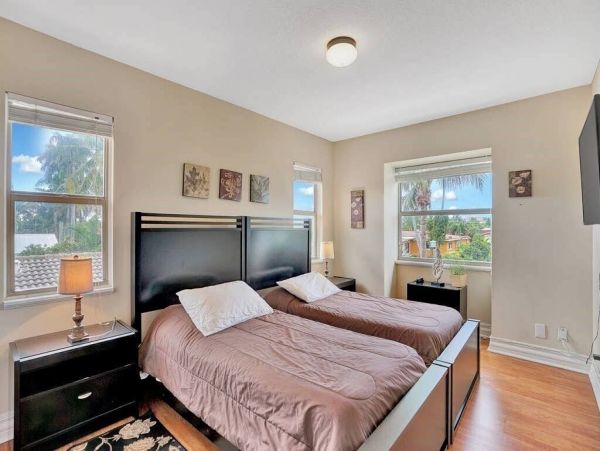 Deerfield Beach Luxury Vacation Rental Home Sleeps 12