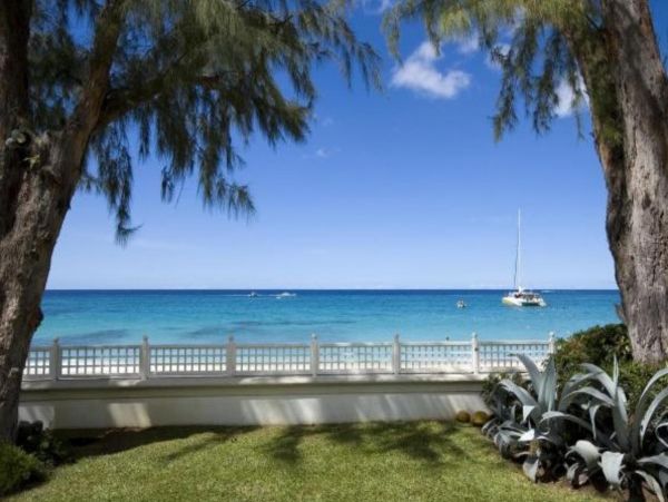 Barbados Condo 947758