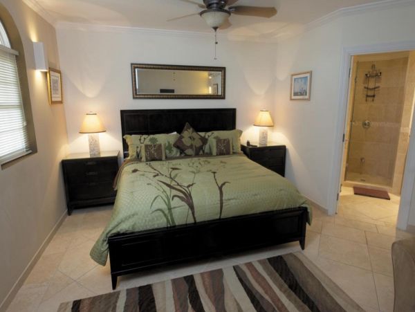 Barbados Condo 947773
