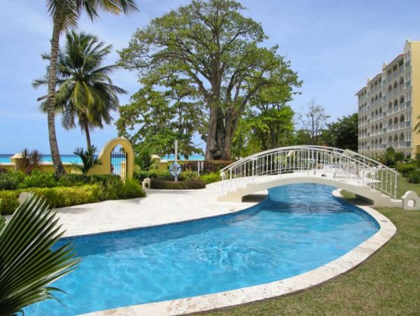 Barbados Condo 947779