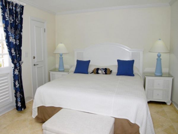 Barbados Condo 947779