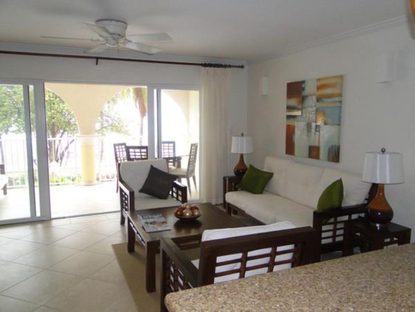 Barbados Condo 947781