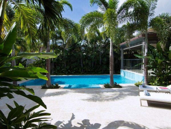 Barbados Home 947782