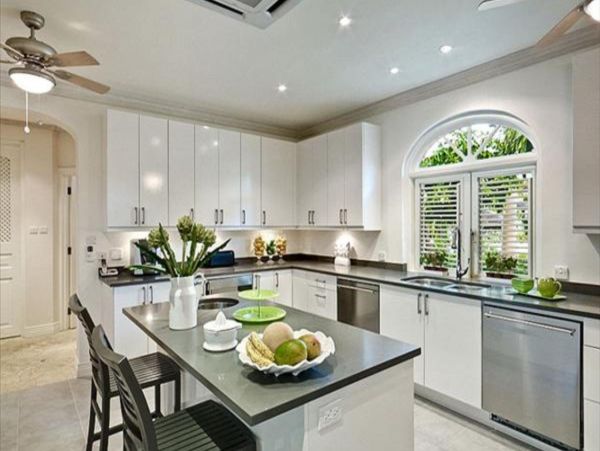Barbados Home 947786