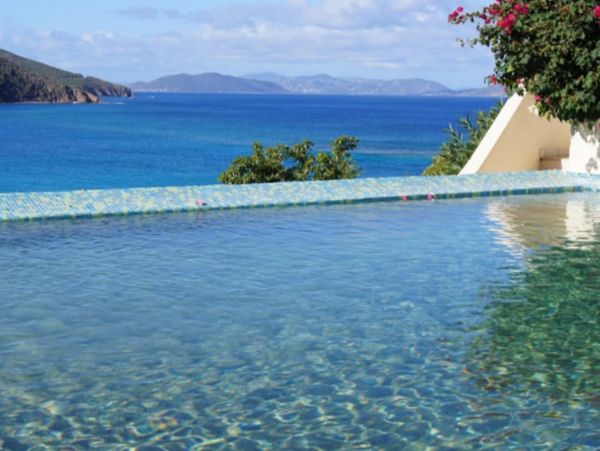 British Virgin Islands Home 947815