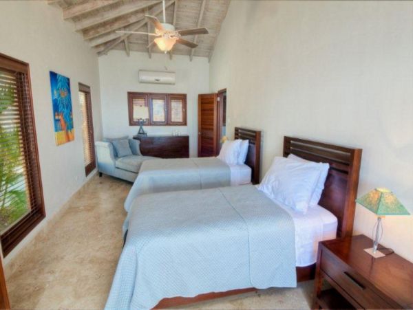 British Virgin Islands Home 947833