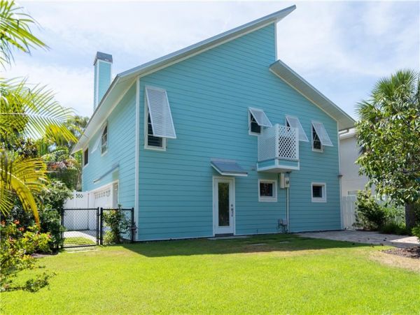 Siesta Key Luxury Vacation Pool Home Sleeps Six