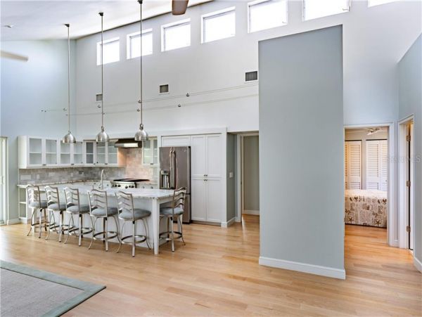 Siesta Key Luxury Vacation Pool Home Sleeps Six