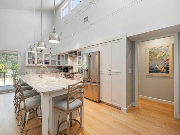 Siesta Key Luxury Vacation Pool Home Sleeps Six