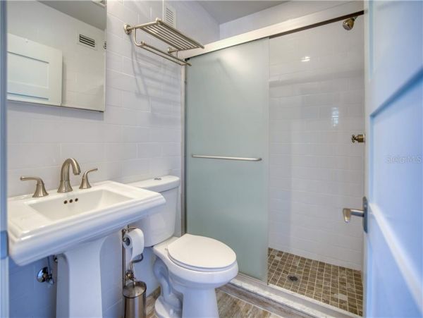 Siesta Key Luxury Vacation Pool Home Sleeps Six