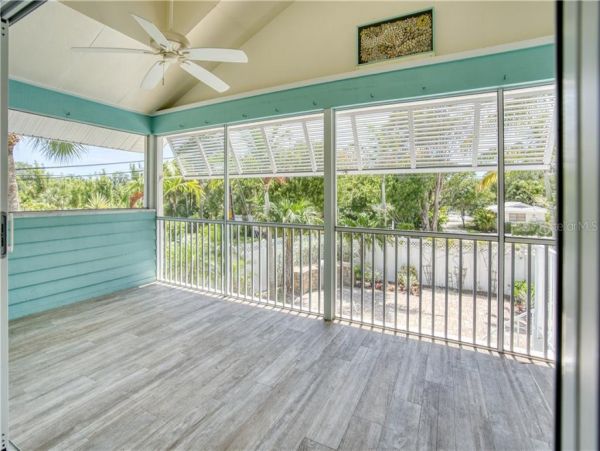 Siesta Key Luxury Vacation Pool Home Sleeps Six