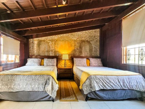 Luxurious Mediterranean-Style Villa in San Juan - 6-Bedrooms, Private Pool