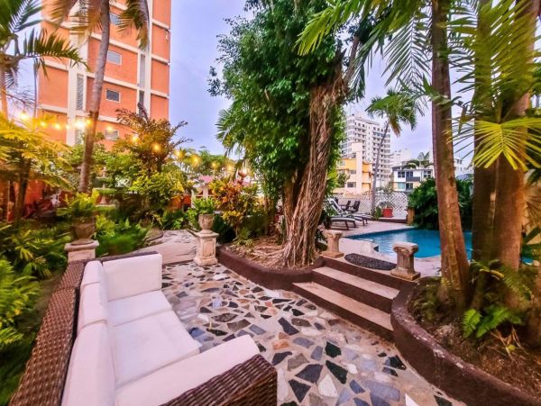 Luxurious Mediterranean-Style Villa in San Juan - 6-Bedrooms, Private Pool