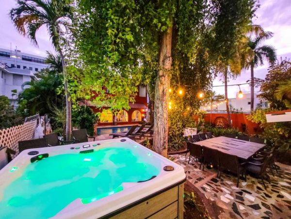 Luxurious Mediterranean-Style Villa in San Juan - 6-Bedrooms, Private Pool