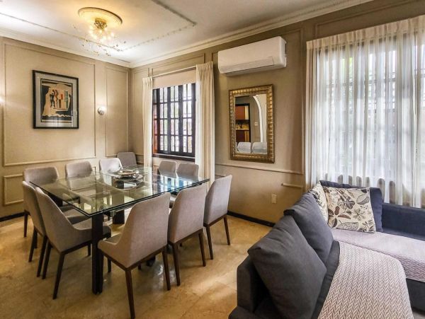 Luxurious Mediterranean-Style Villa in San Juan - 6-Bedrooms, Private Pool